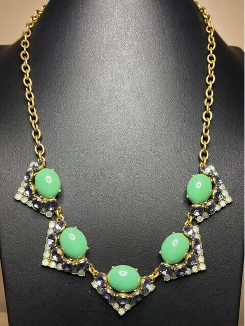 B7029 Stella & Dot Statement Bib Necklace Gold Tone Mint Green Lavender 22"